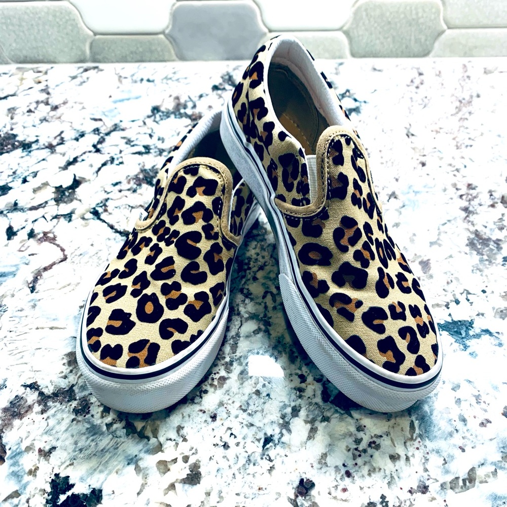 Adorable Vans Cheetah slip on shoes ~ size 3